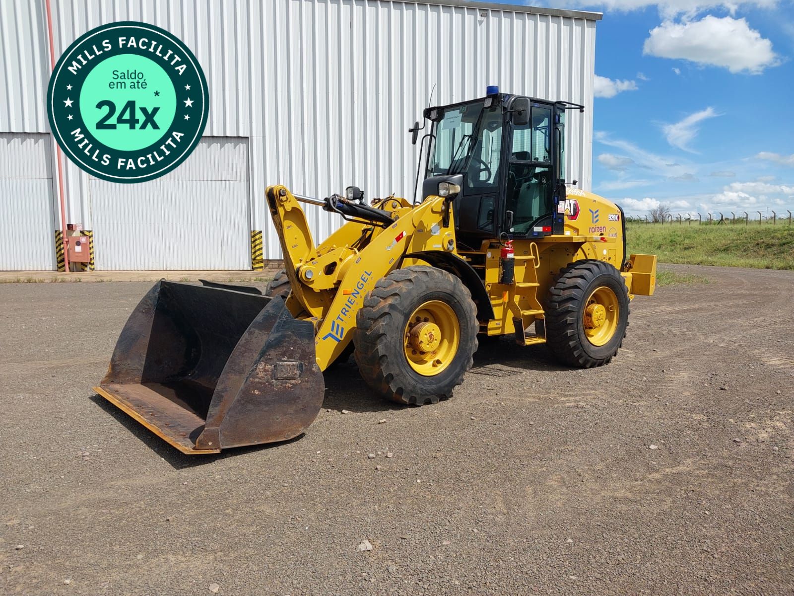 Pá Carregadeira Caterpillar 920K