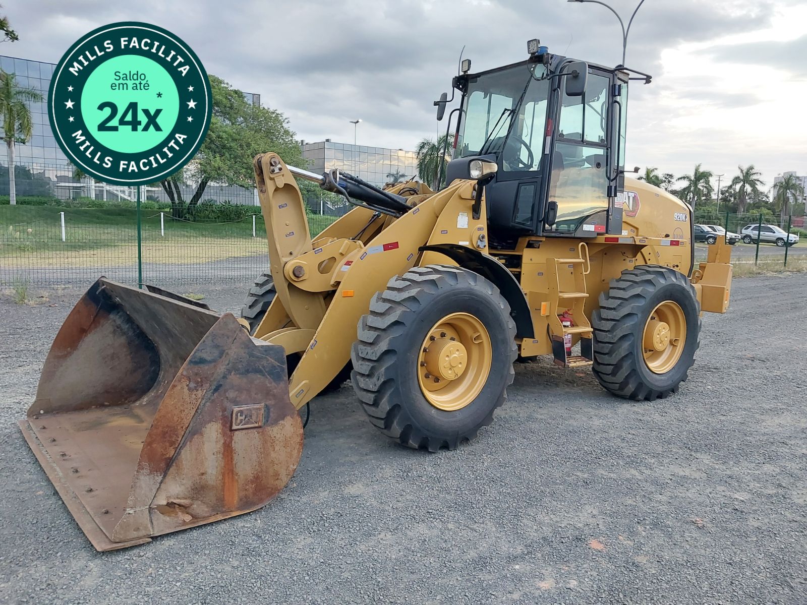Pá Carregadeira Caterpillar 920K