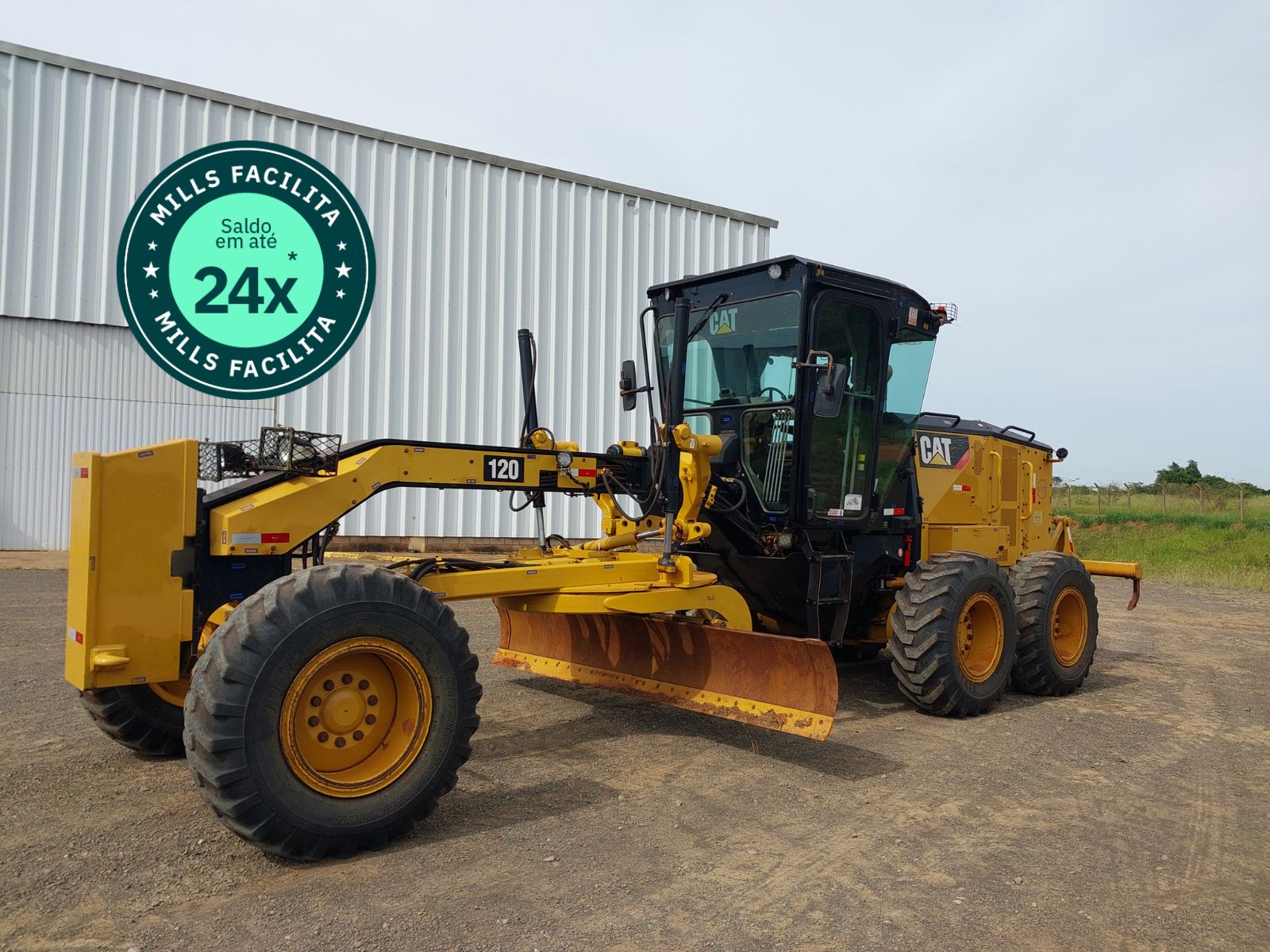 Motoniveladora Caterpillar 120