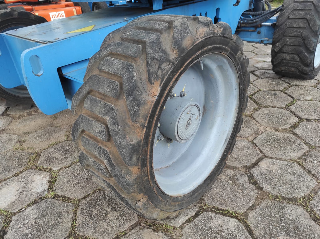 Plataforma Elevatória Articulada Diesel Z-45/25J RT