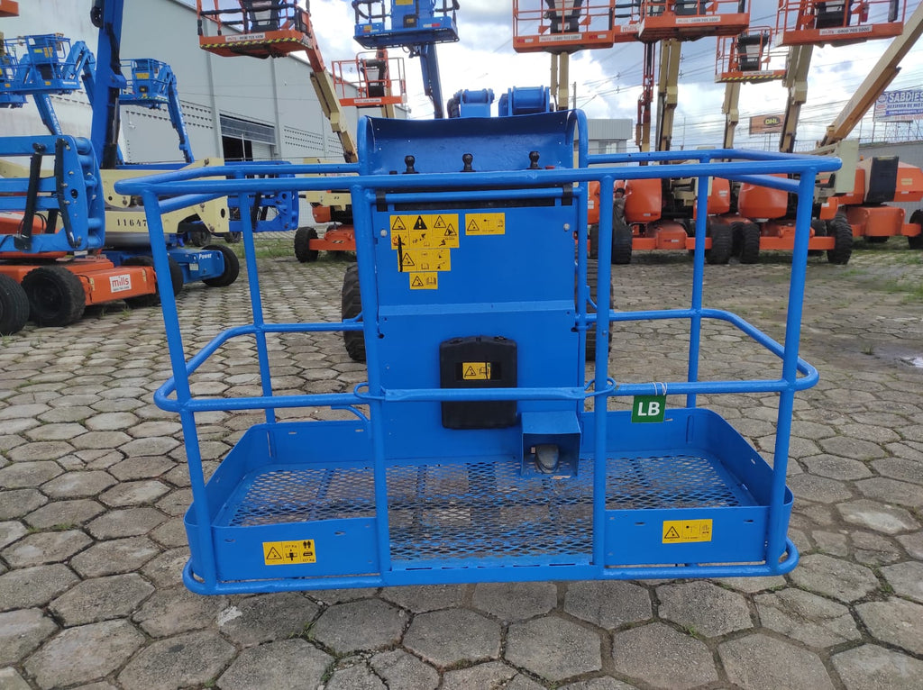 Plataforma Elevatória Articulada Diesel Z-45/25J RT
