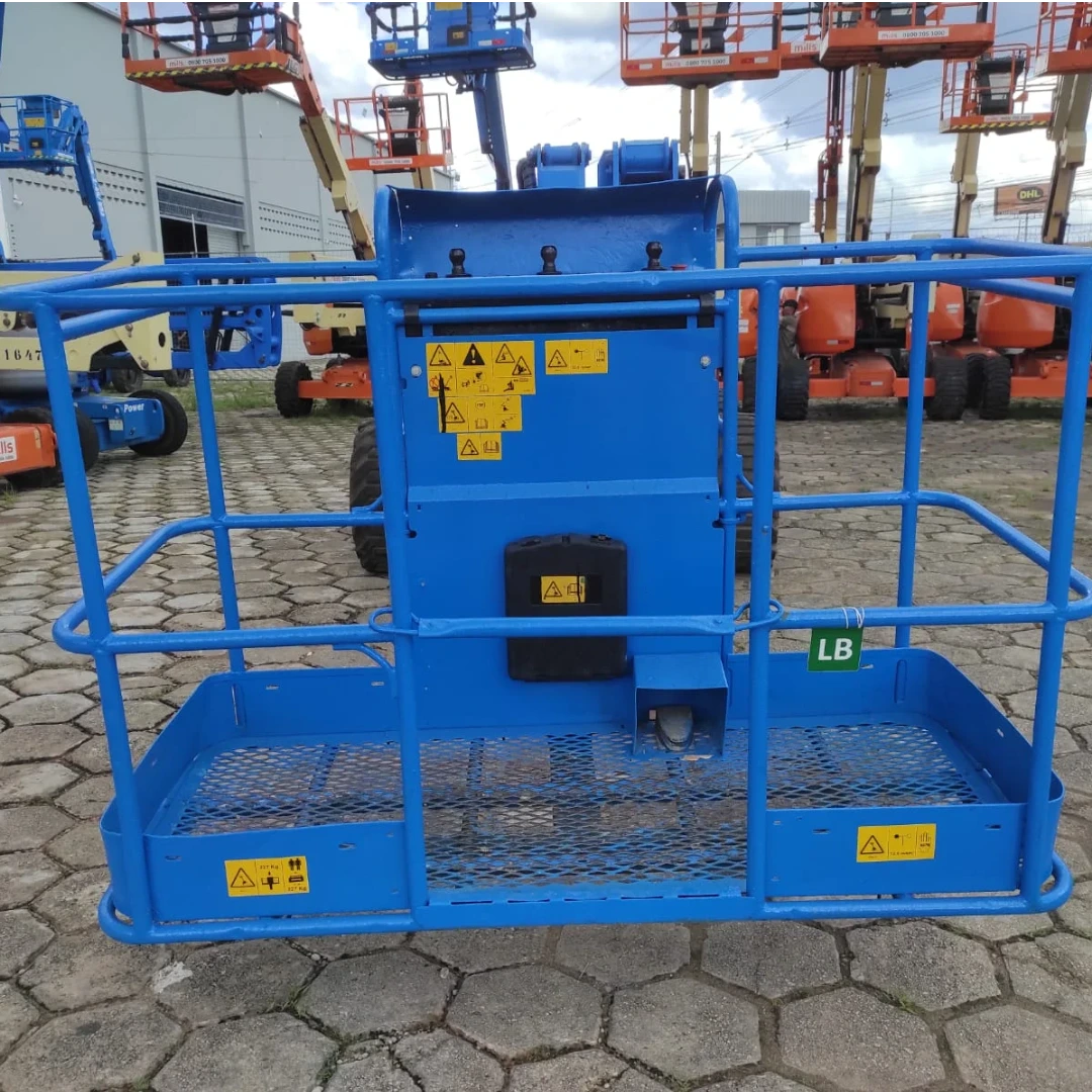 Plataforma Elevatória Articulada Diesel Z-45/25J RT