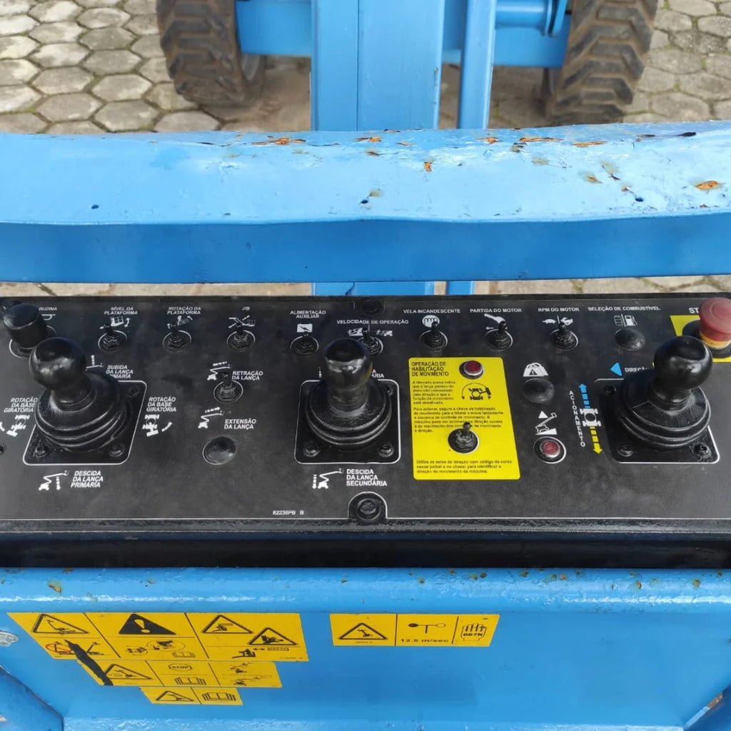 Plataforma Elevatória Articulada Diesel Z-45/25J RT