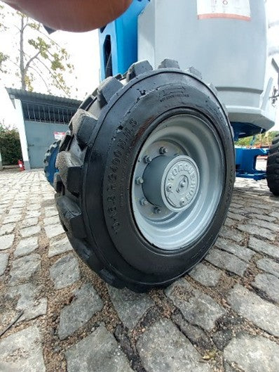 Plataforma Elevatória Articulada Diesel Z-34/22 IC