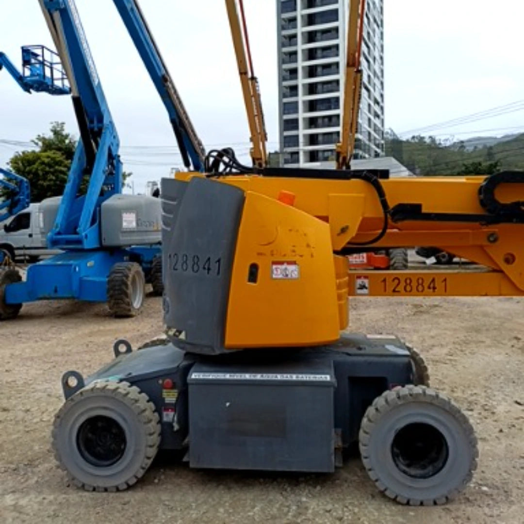 Plataforma Elevatória Articulada Elétrica HA 12 IP
