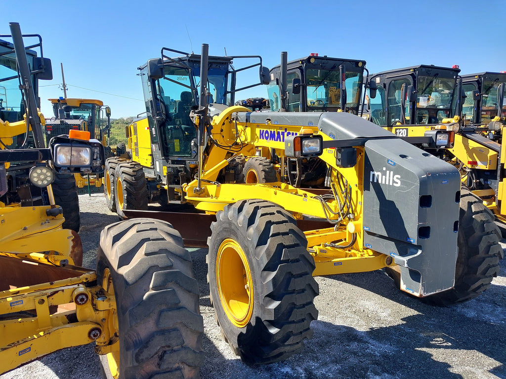 Motoniveladora Komatsu GD655-5