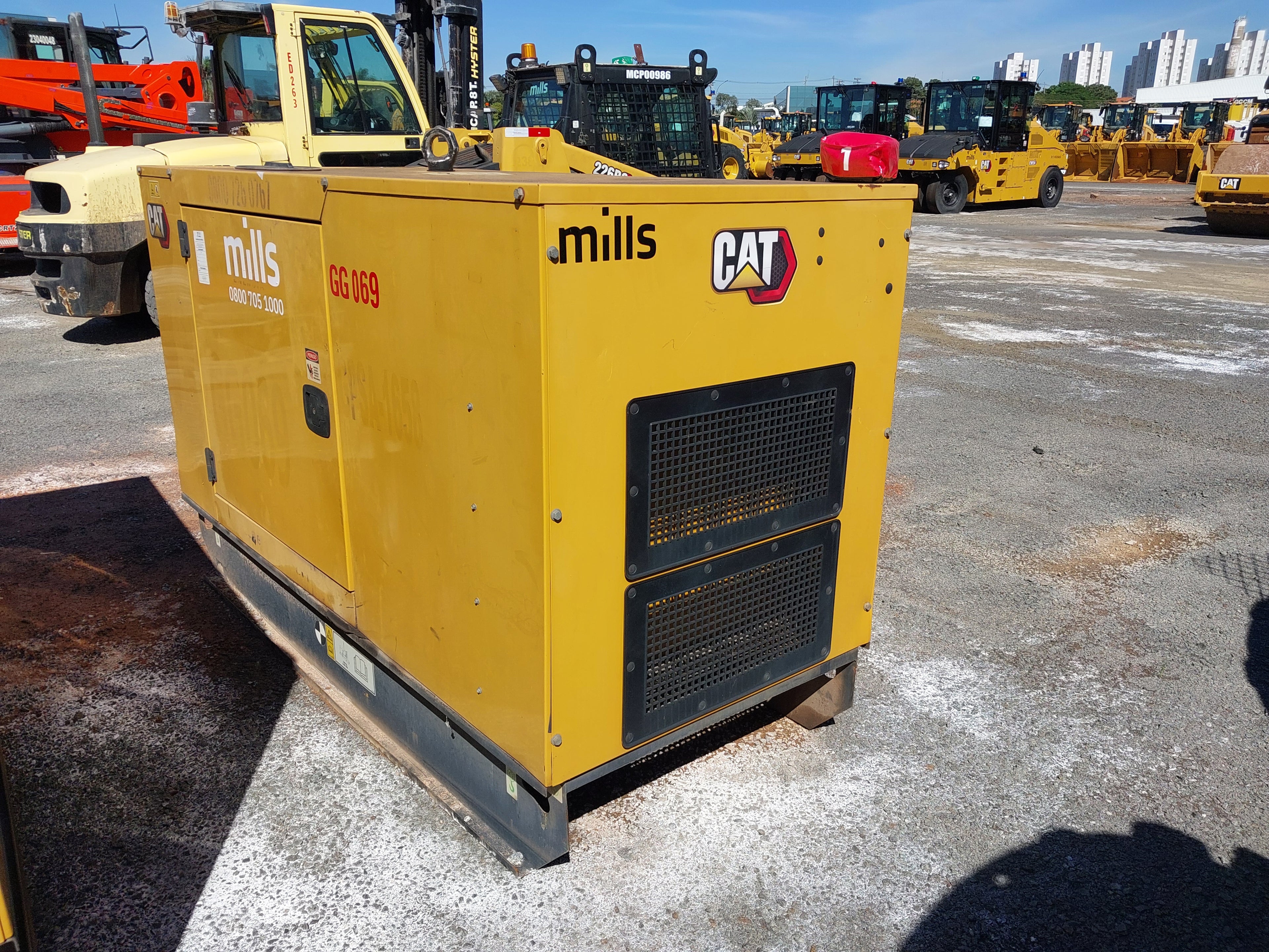 Gerador de Energia 49 KVA - Caterpillar C3.3 DE56