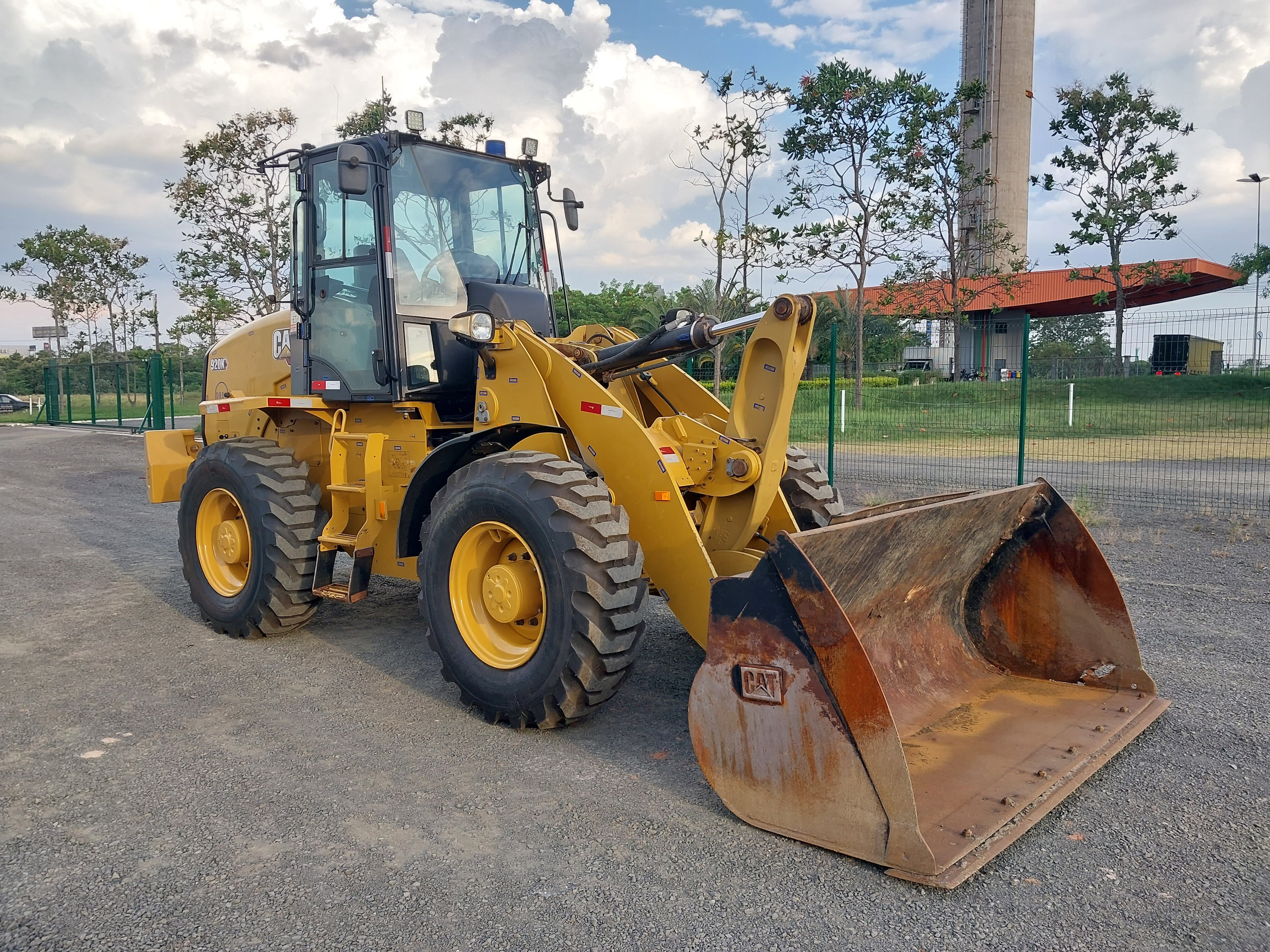 Pá Carregadeira Caterpillar 920K
