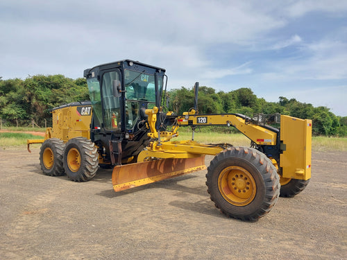 Motoniveladora Caterpillar 120