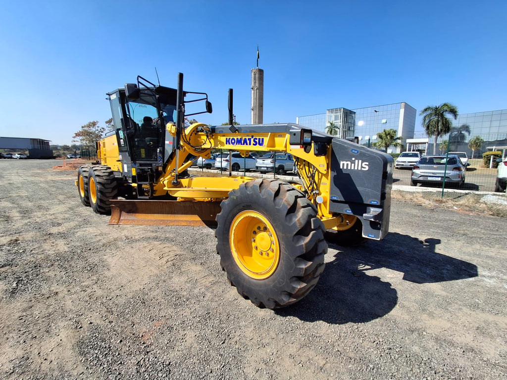 Motoniveladora Komatsu GD655-5