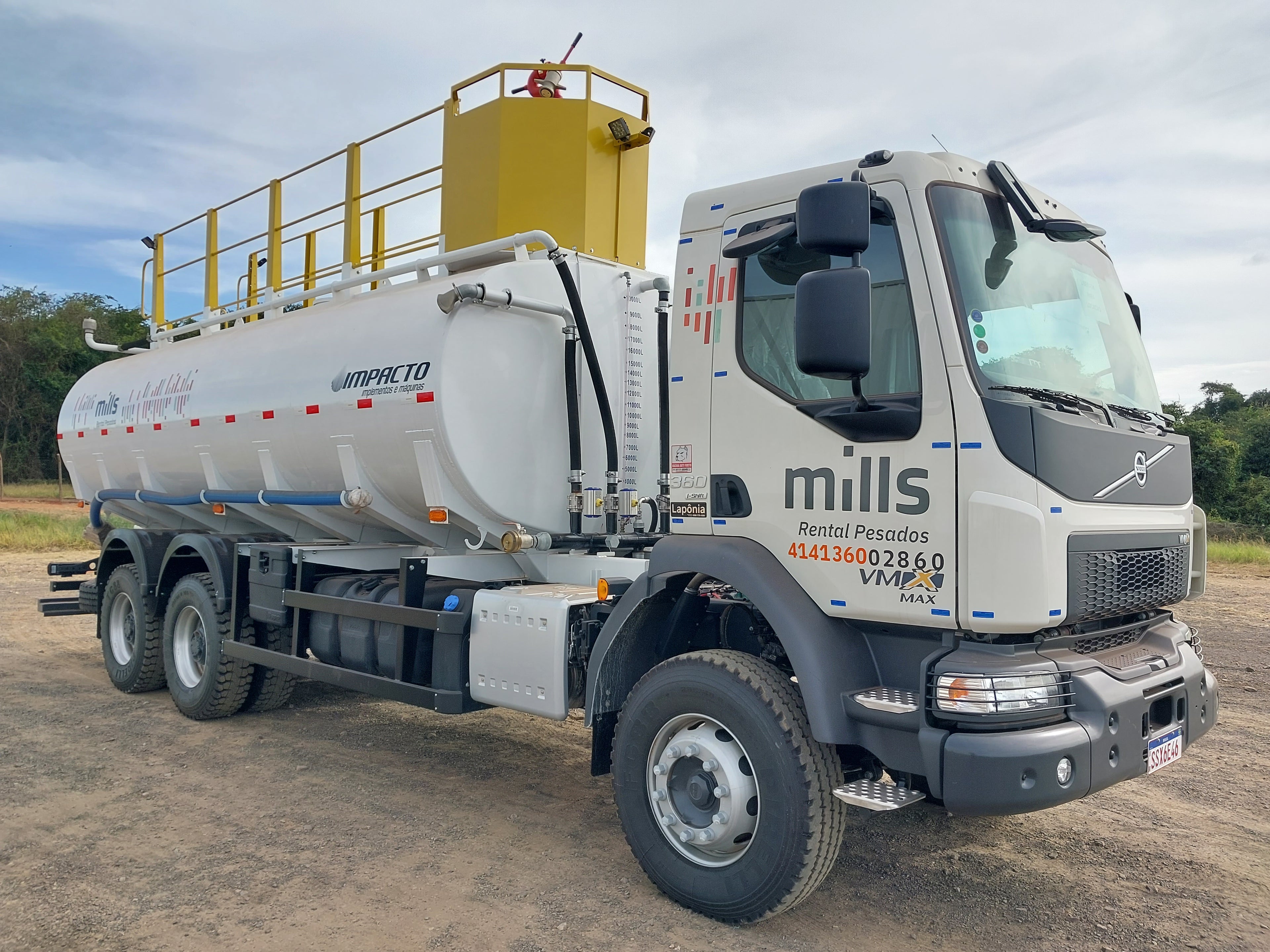 Caminhão Volvo VMX 360 Max 6x4 2p
