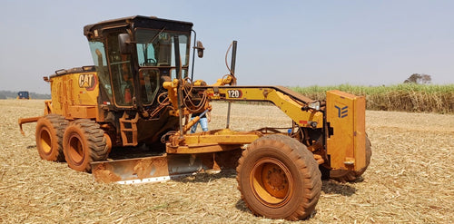 Motoniveladora Caterpillar 120