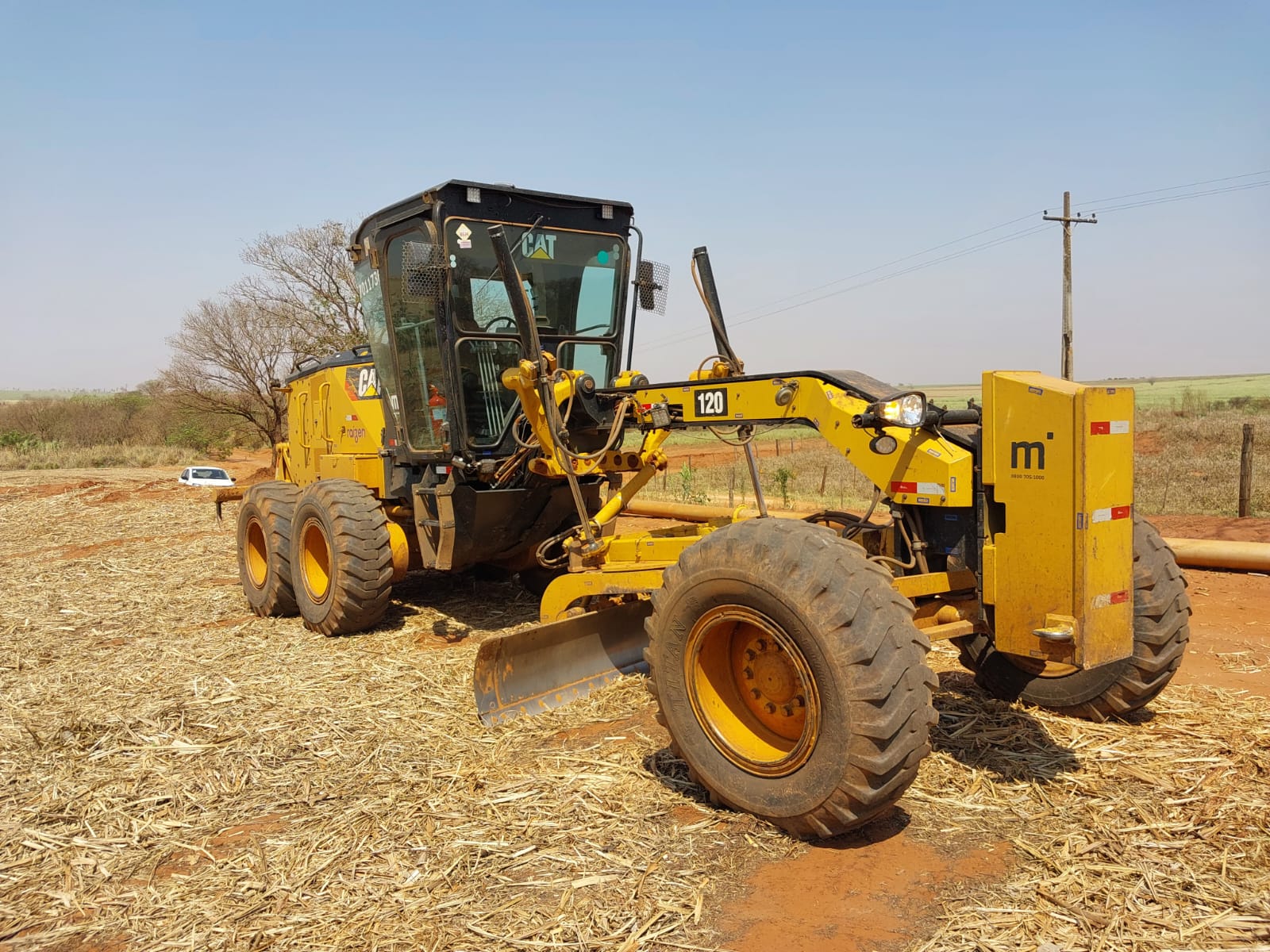 Motoniveladora Caterpillar 120