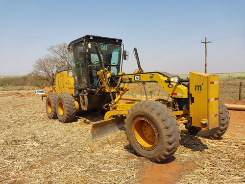 Motoniveladora Caterpillar 120
