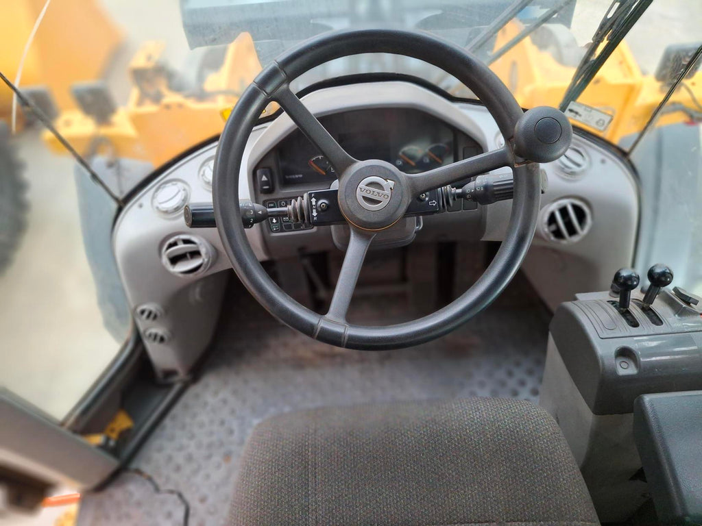 Pá Carregadeira Volvo L70F