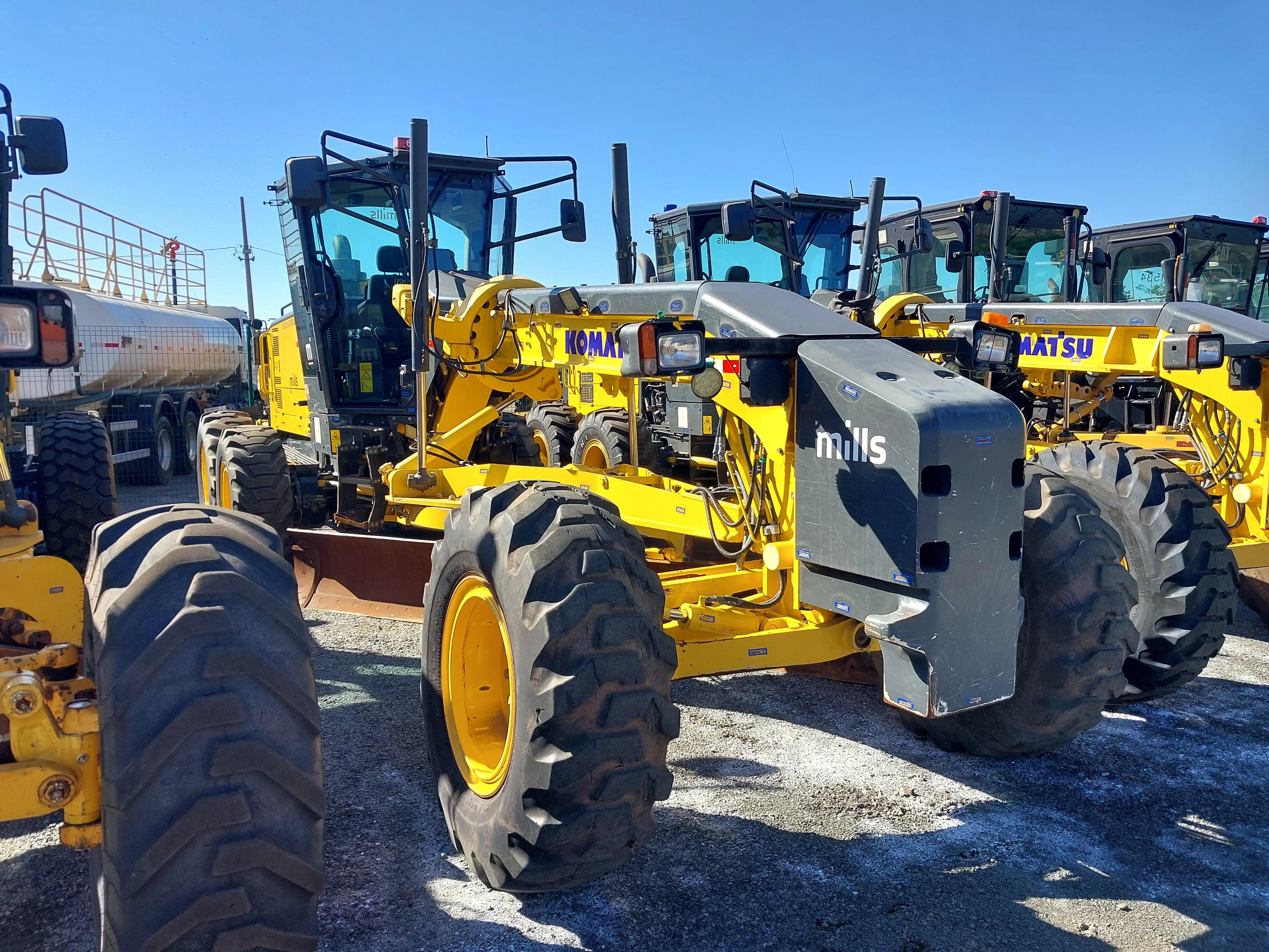 Motoniveladora Komatsu GD655-5