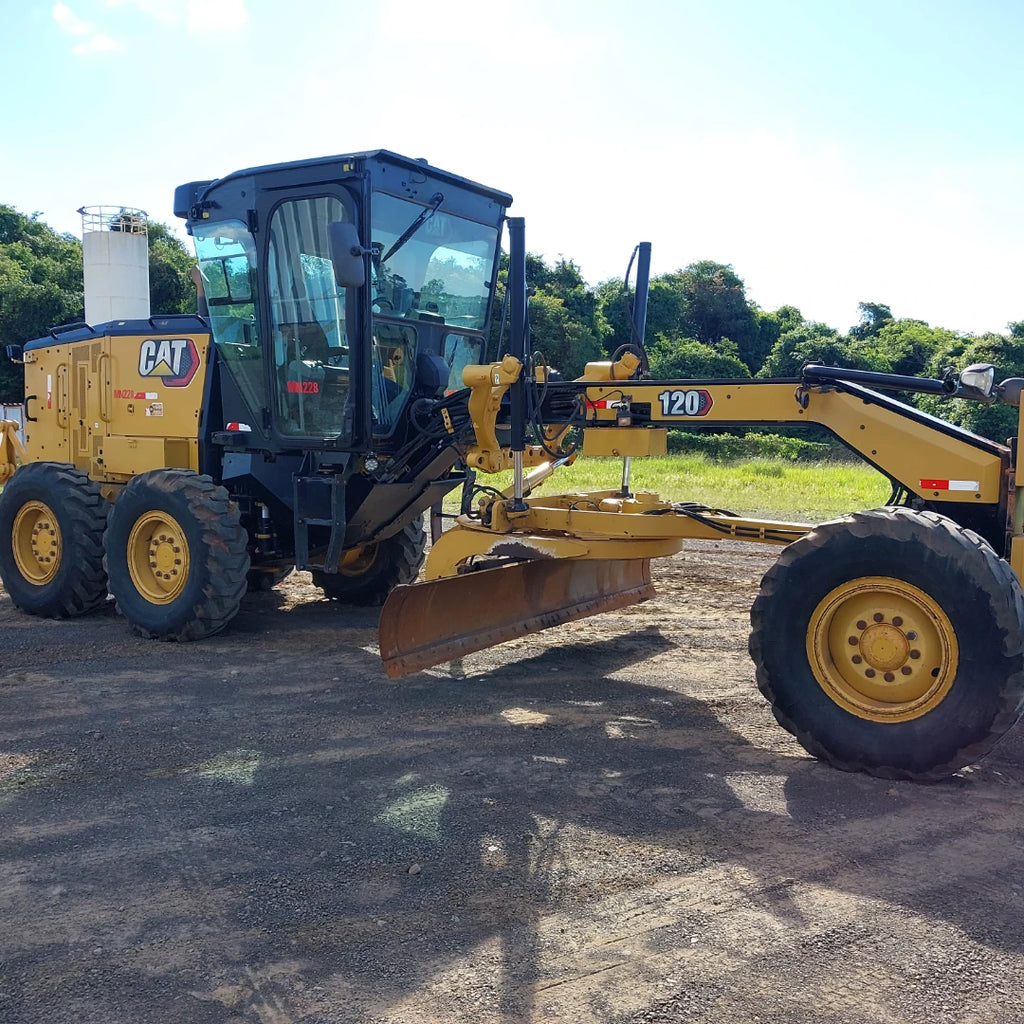 Motoniveladora Caterpillar 120