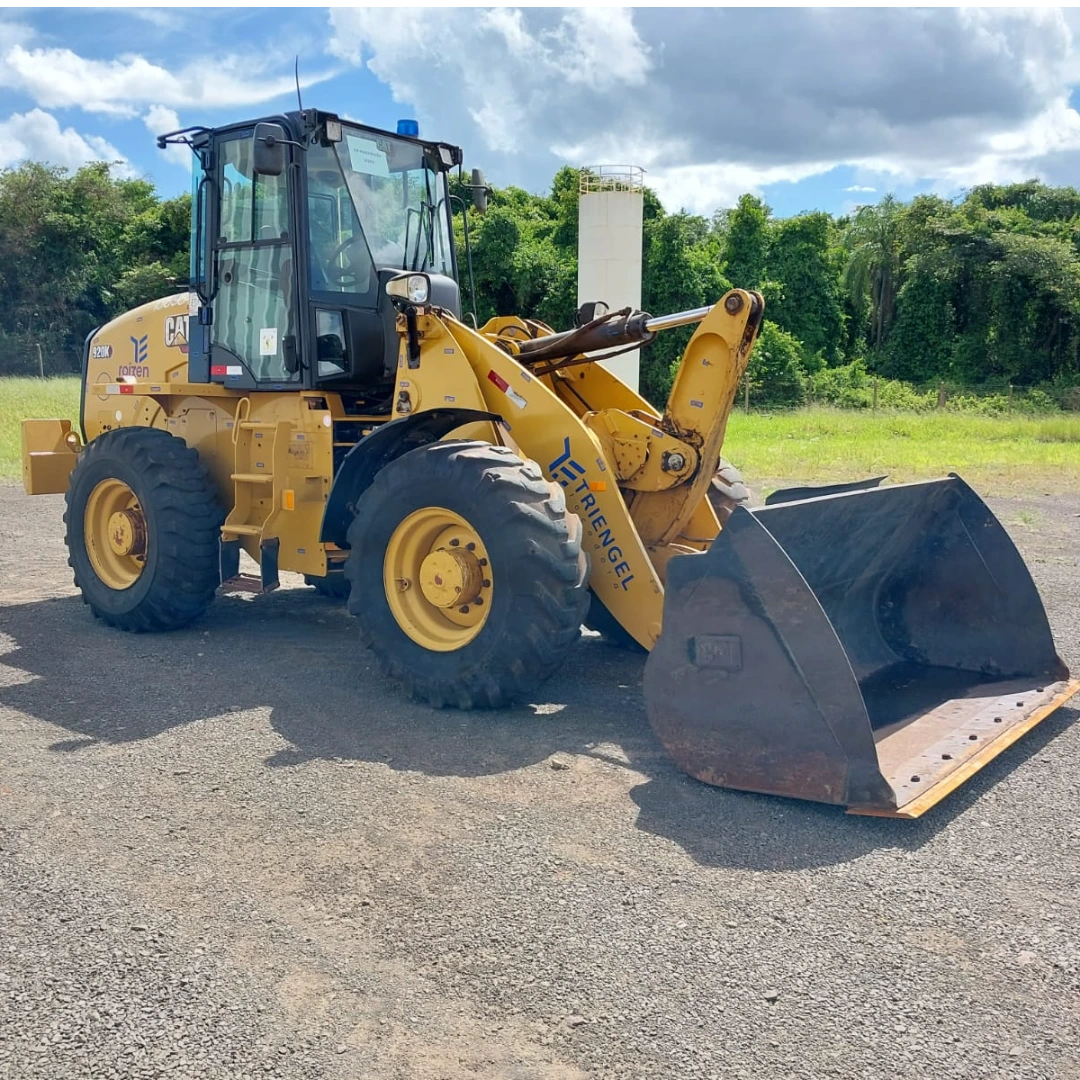 Pá Carregadeira Caterpillar 920K