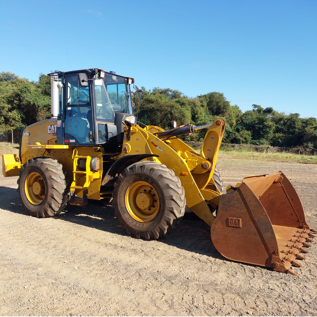 Pá Carregadeira Caterpillar 920K