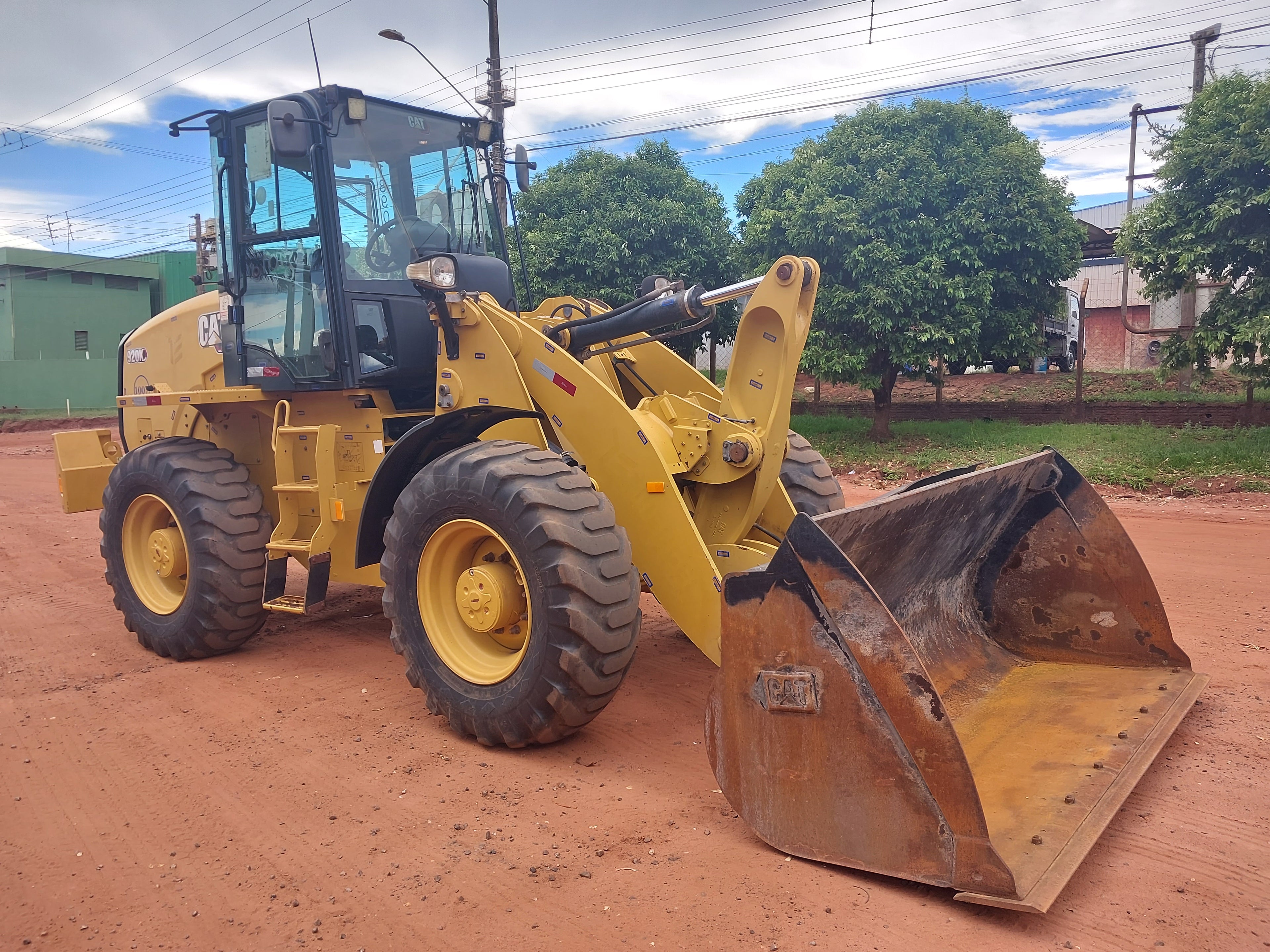 Pá Carregadeira Caterpillar 920K