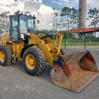 Pá Carregadeira Caterpillar 920K