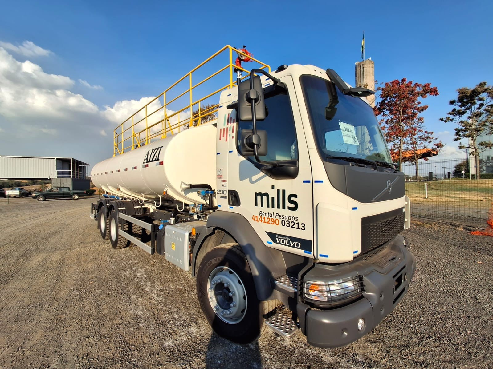 Caminhão Volvo VMX 290 6x4 2p (diesel)