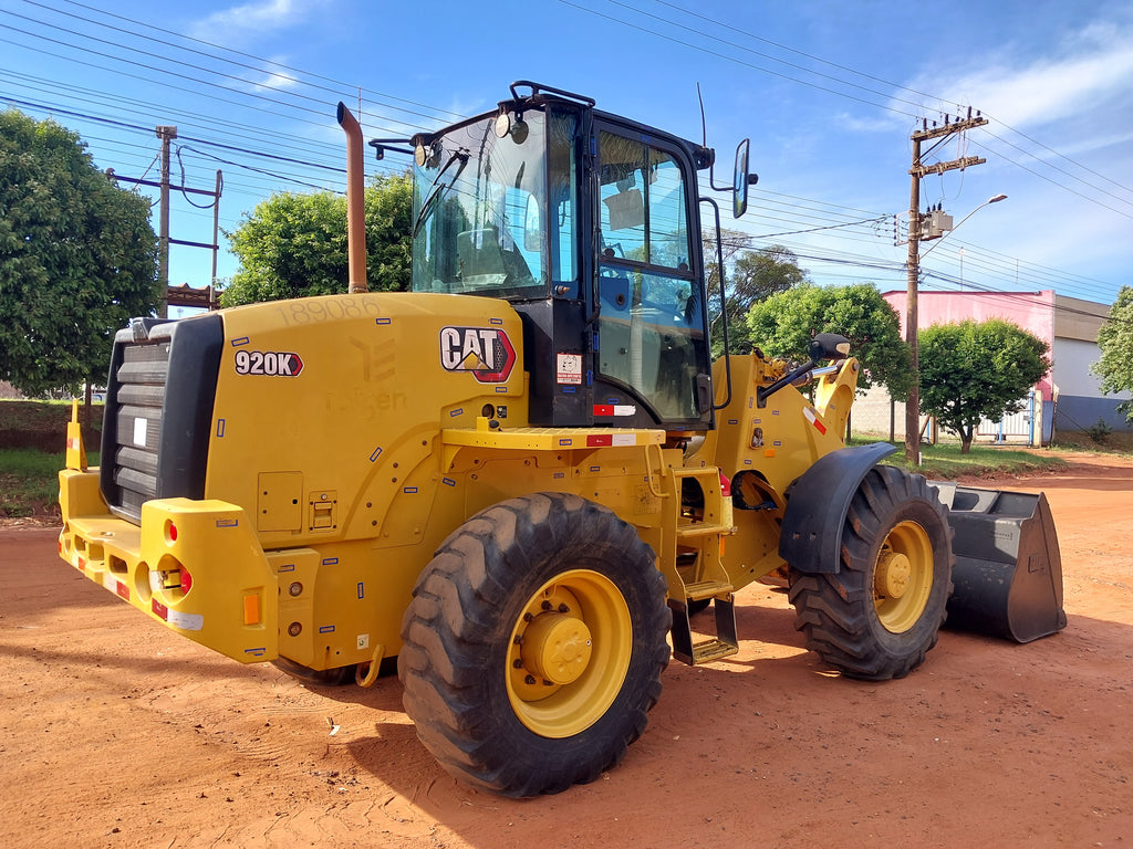 Pá Carregadeira Caterpillar 920K