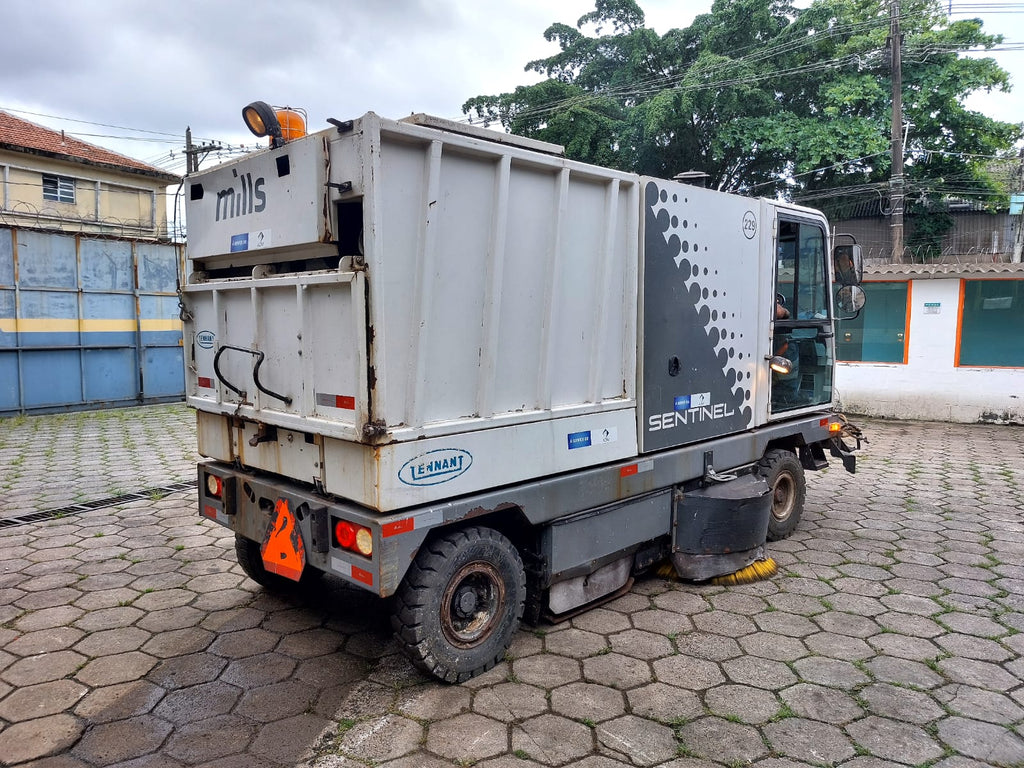 Varredeira Tennant Sentinel