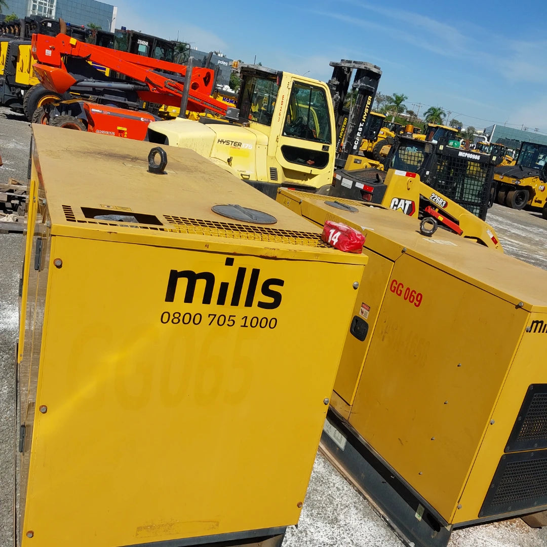 Gerador de Energia 49 KVA - Caterpillar C3.3 DE56