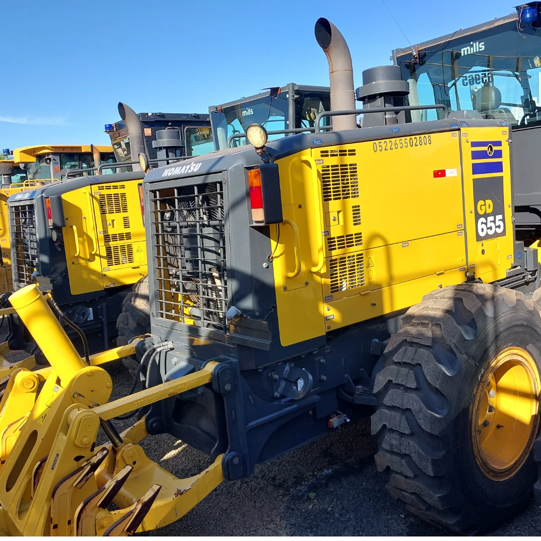 Motoniveladora Komatsu GD655-5