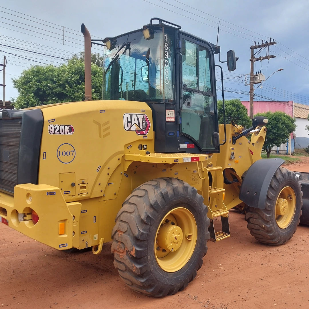 Pá Carregadeira Caterpillar 920K