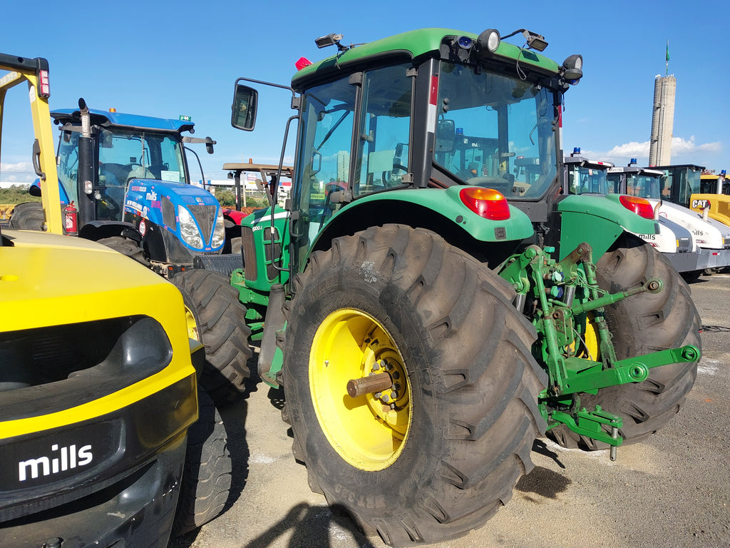 Trator Agrícola Jonh Deere 6100J