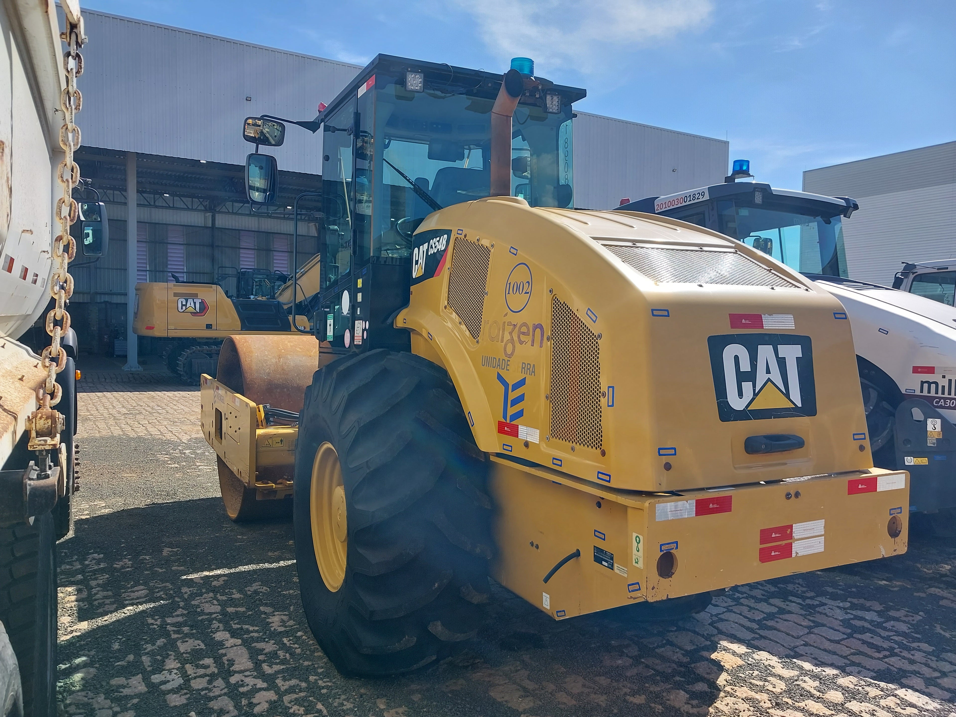 Rolo Compactador Liso Caterpillar CS54B