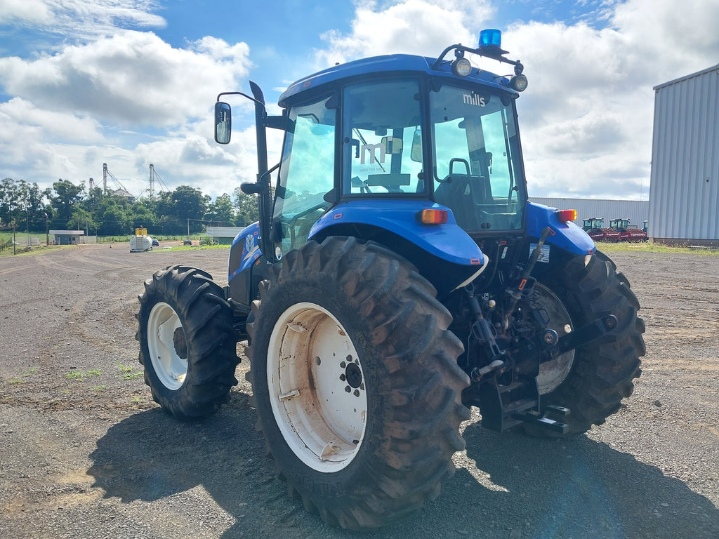 Trator Agrícola New Holland TL5.80