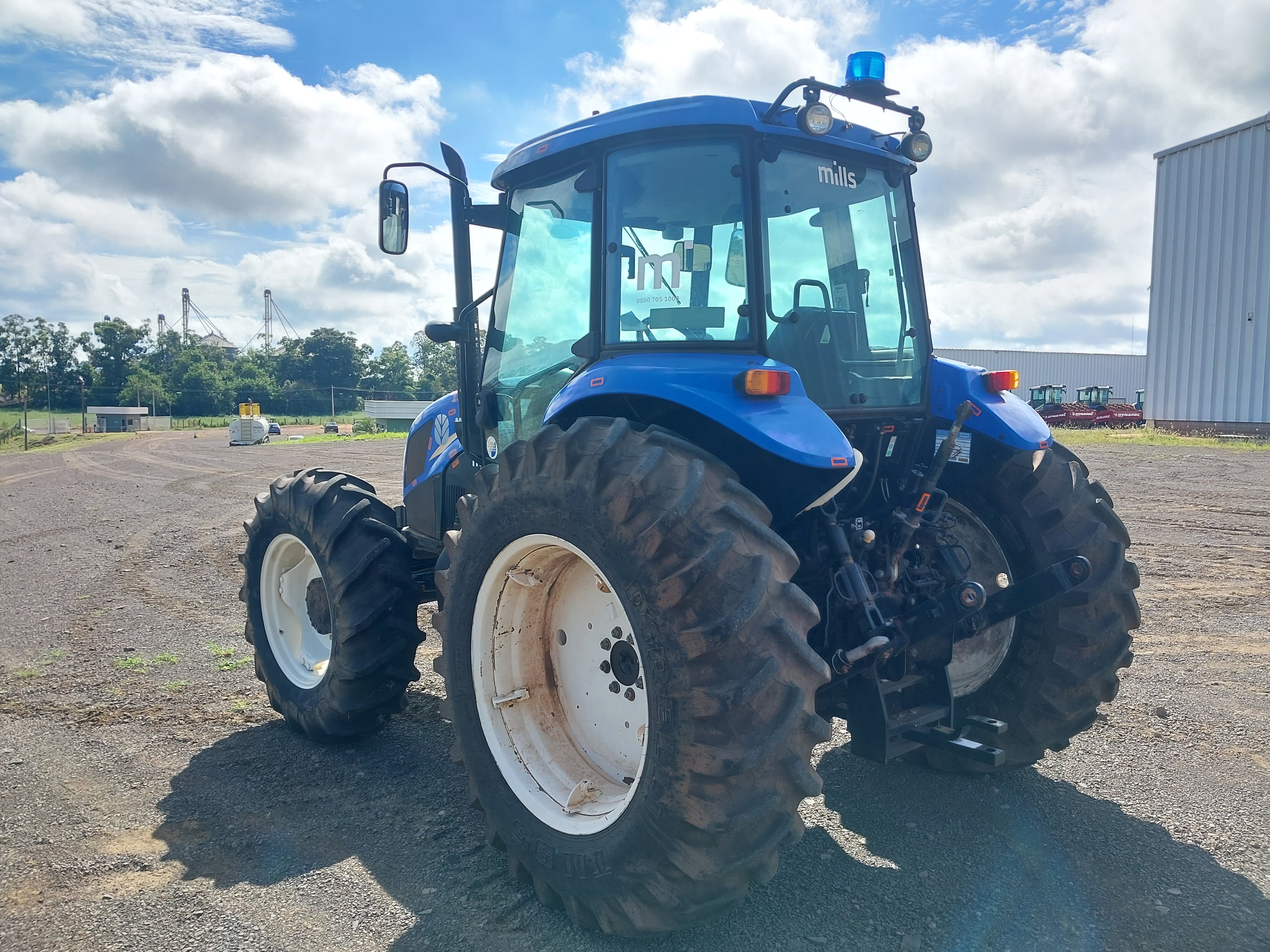 Trator Agrícola New Holland TL5.80