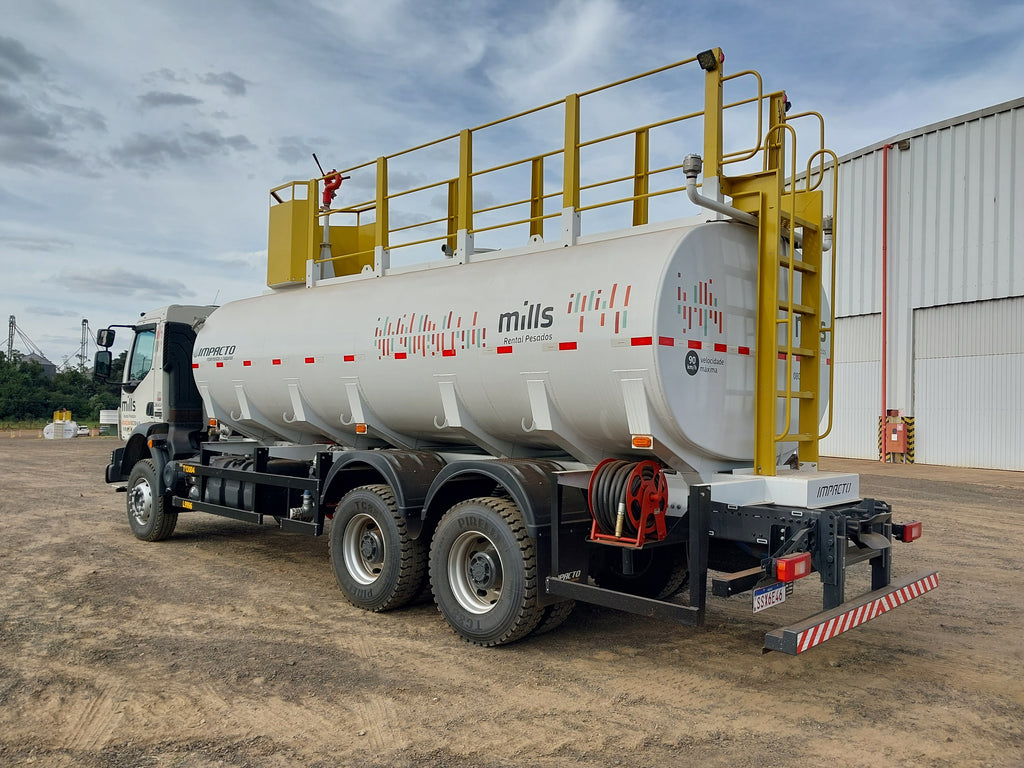 Caminhão Volvo VMX 360 Max 6x4 2p