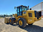 Pá Carregadeira Caterpillar 938K