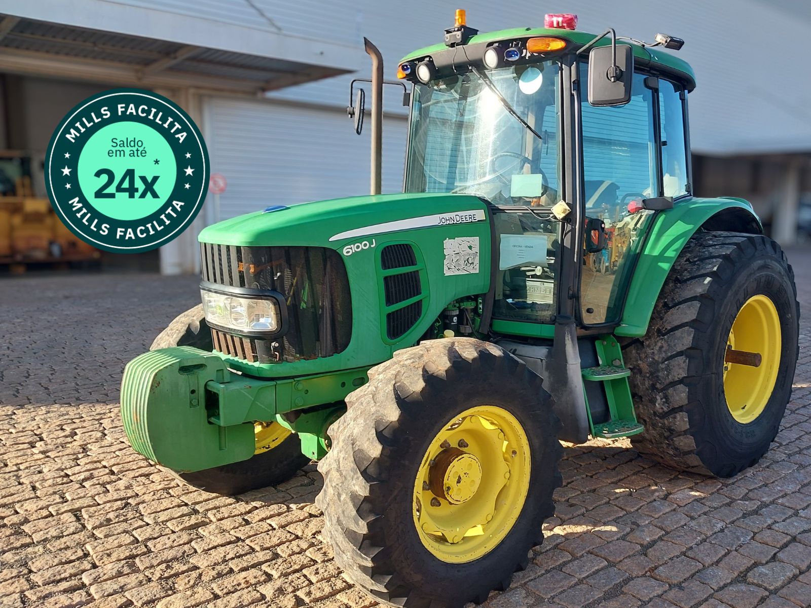 Trator Agrícola Jonh Deere 6100J