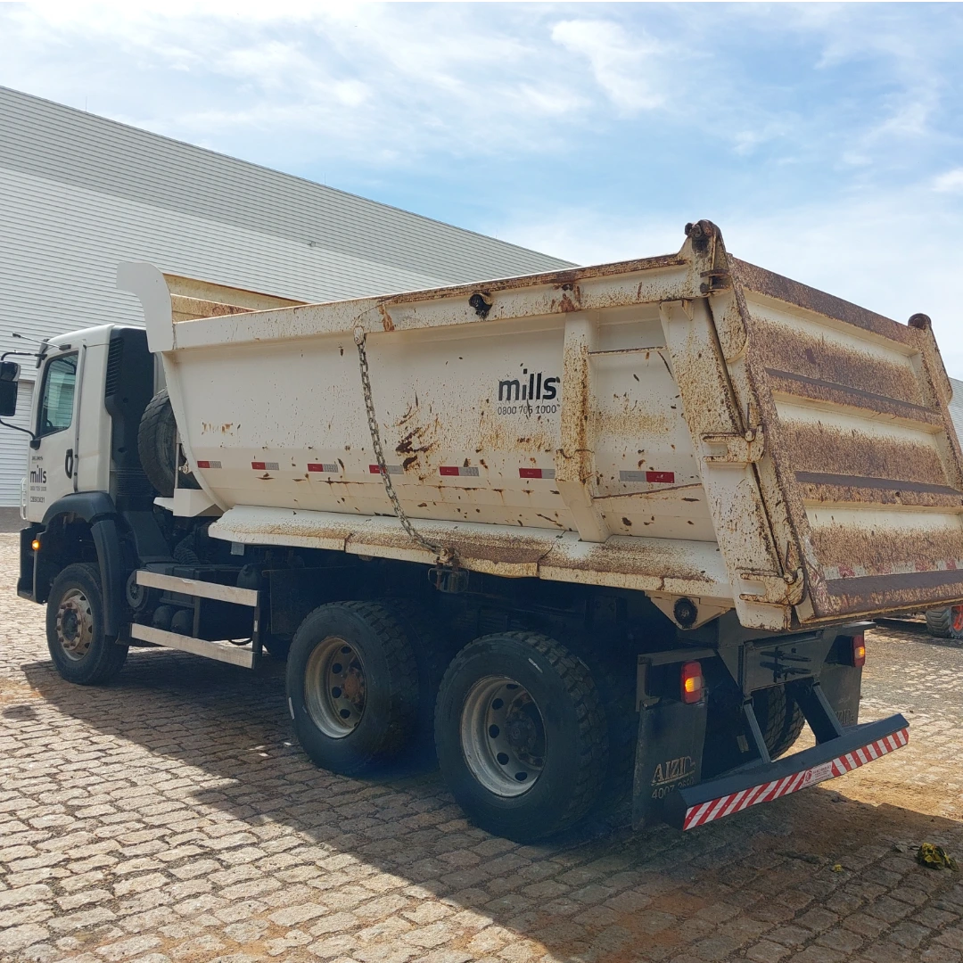 Caminhão Caçamba 14 m³ Volkswagen 26-280 Constellation 6x4 2p (diesel)(E5)