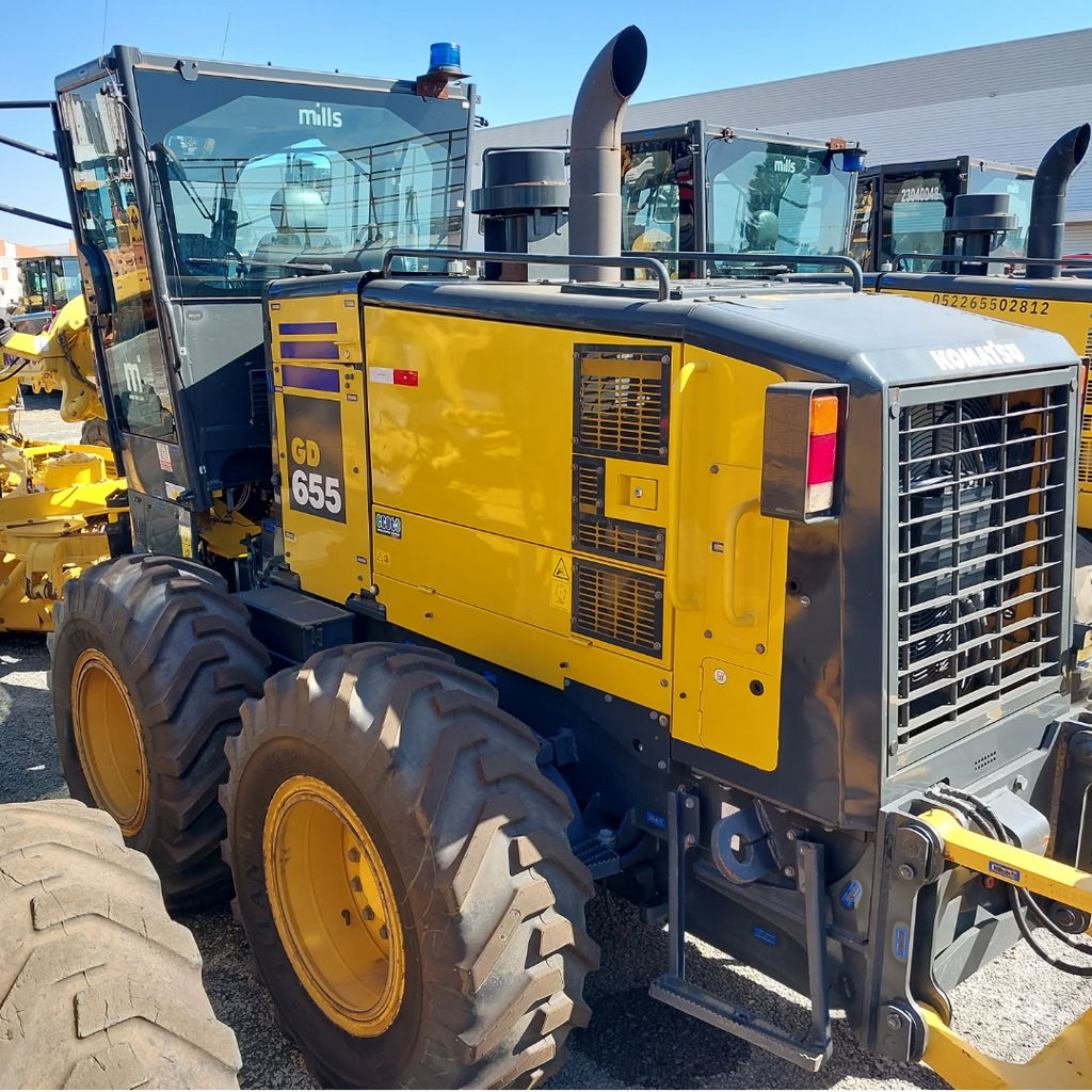 Motoniveladora Komatsu GD655-5