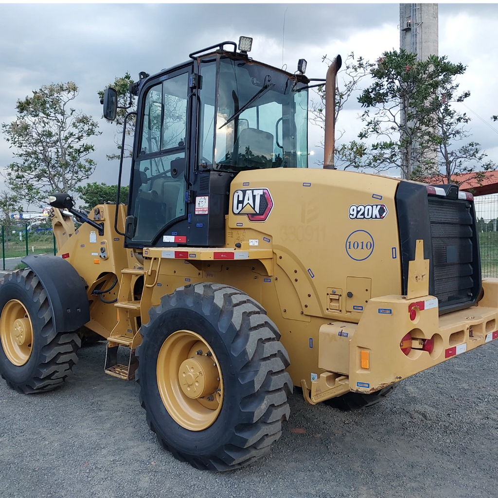 Pá Carregadeira Caterpillar 920K