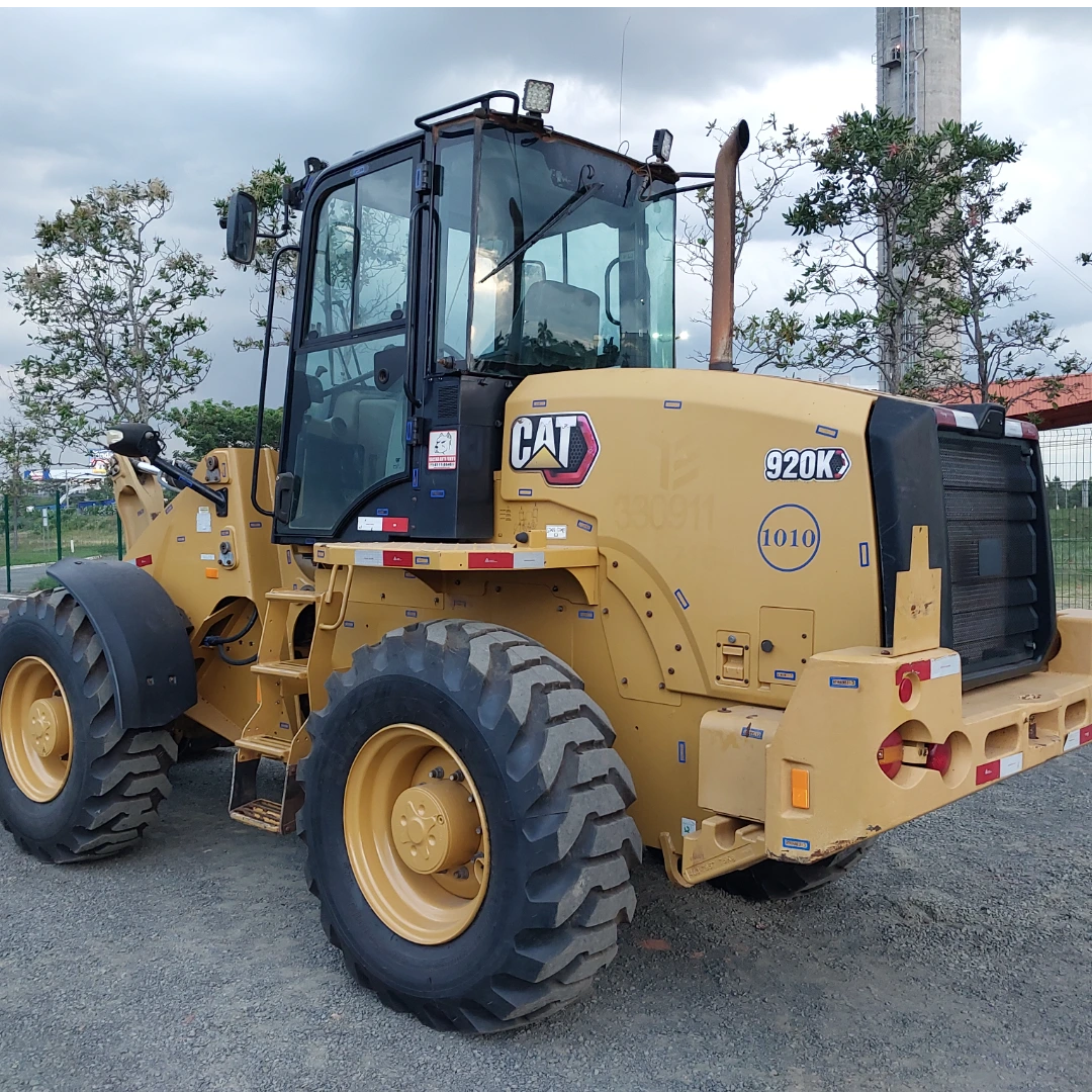 Pá Carregadeira Caterpillar 920K