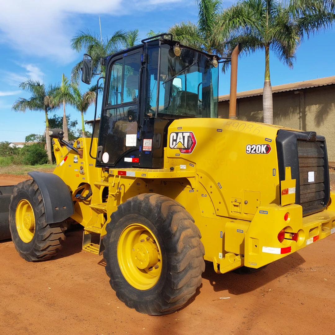 Pá Carregadeira Caterpillar 920K