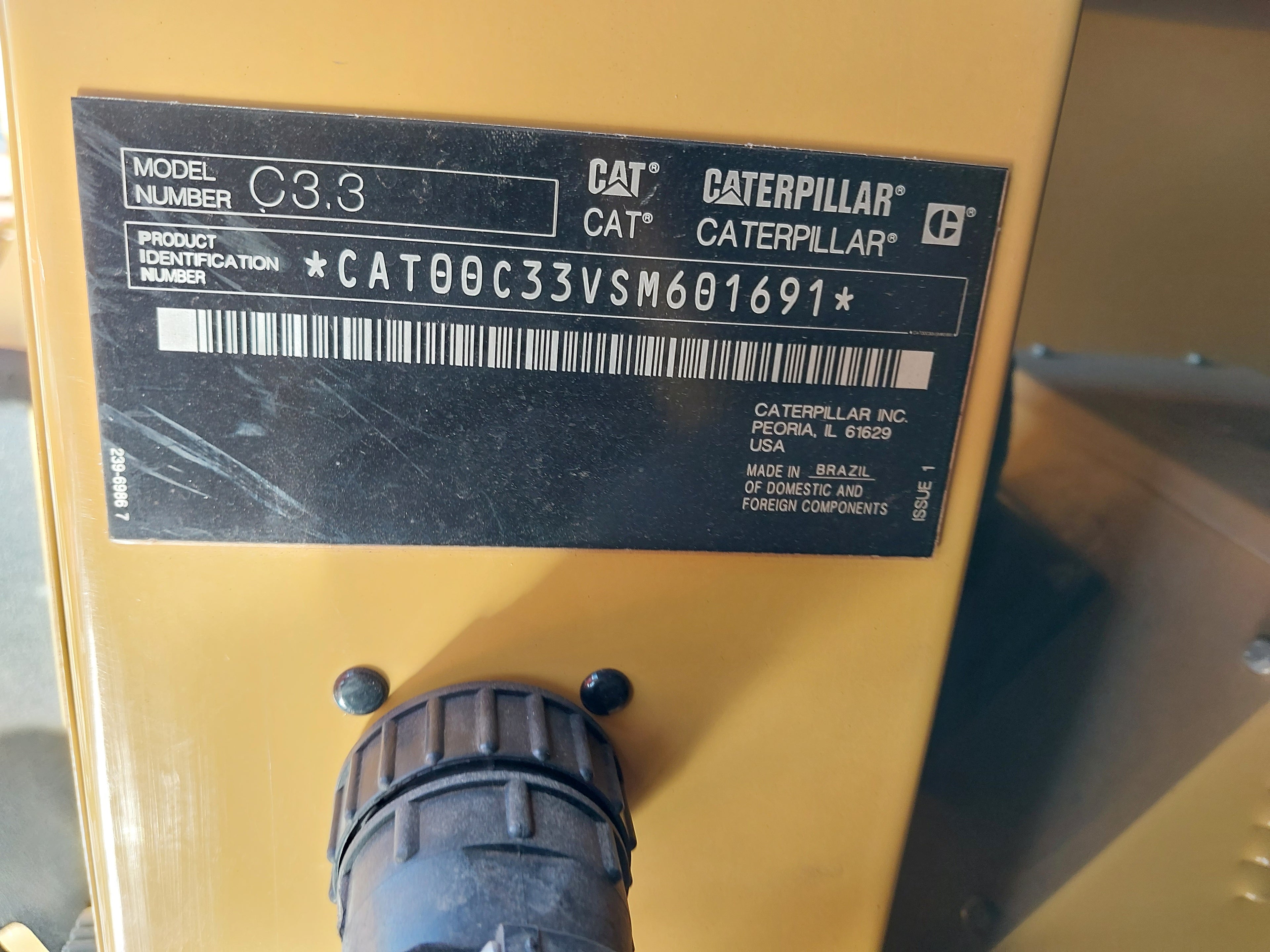 Gerador de Energia 49 KVA - Caterpillar C3.3 DE56