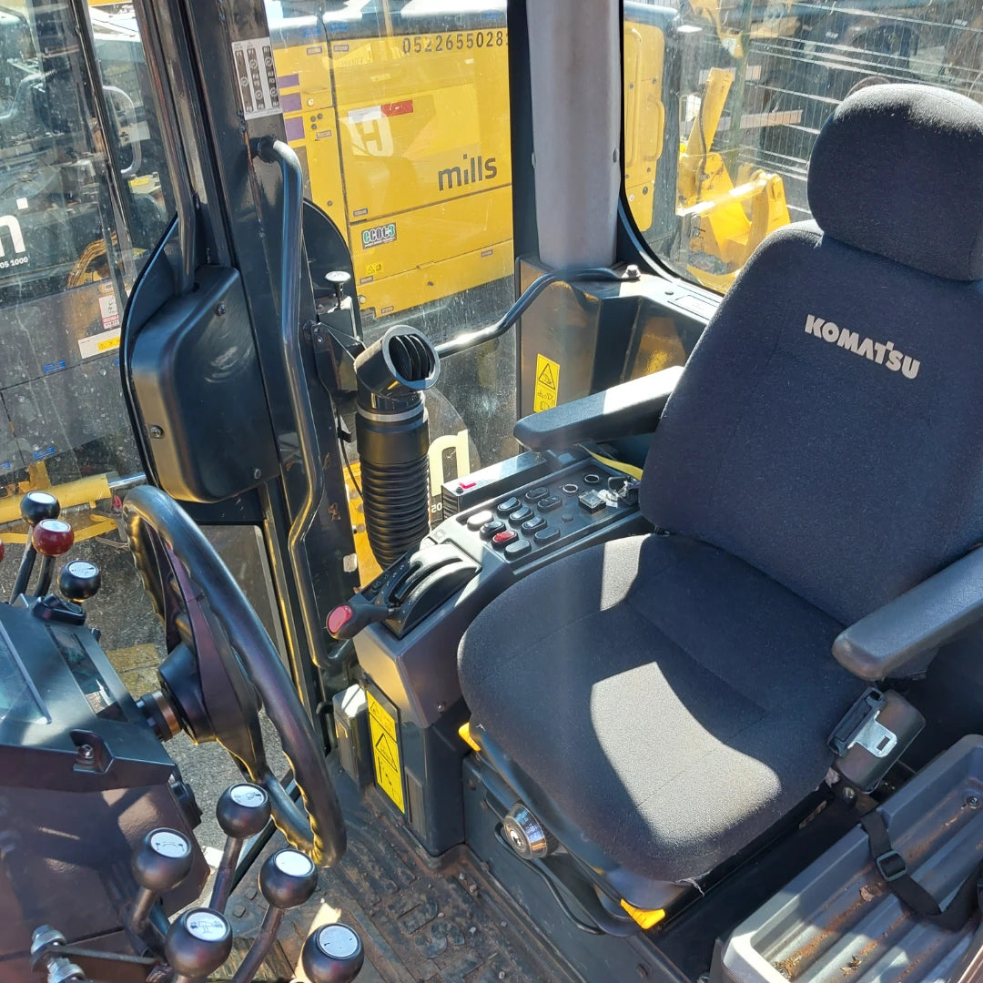 Motoniveladora Komatsu GD655-5