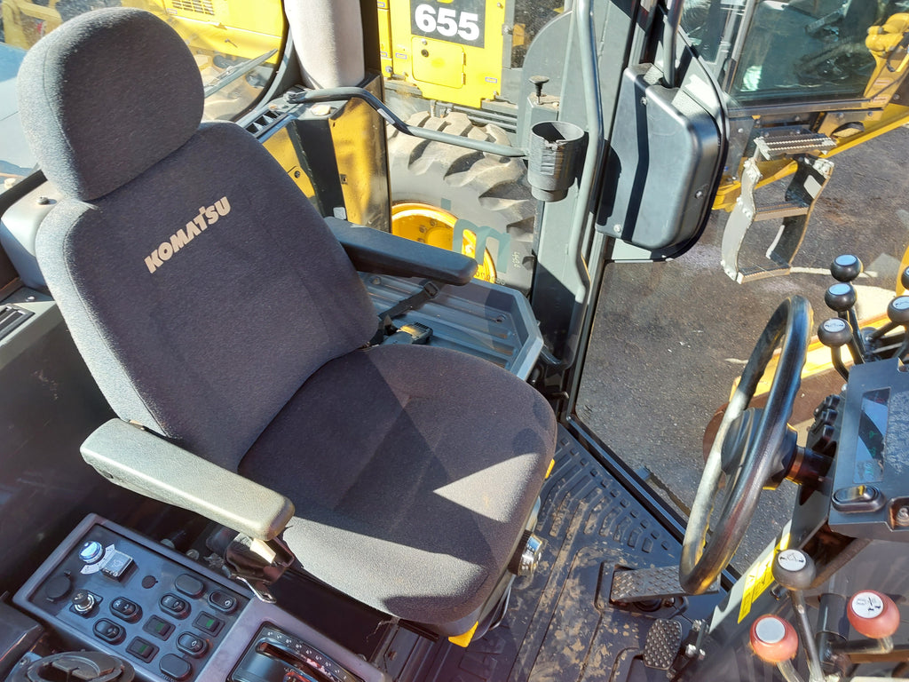 Motoniveladora Komatsu GD655-5