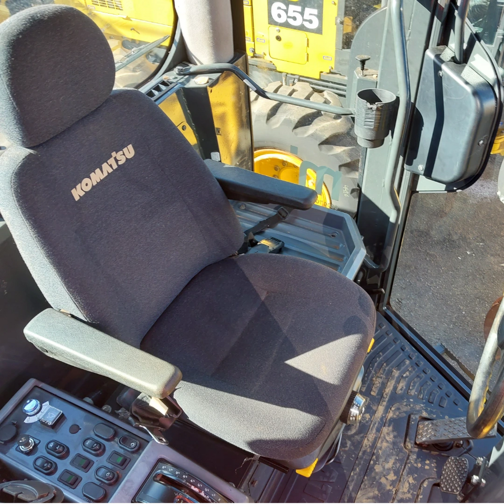 Motoniveladora Komatsu GD655-5
