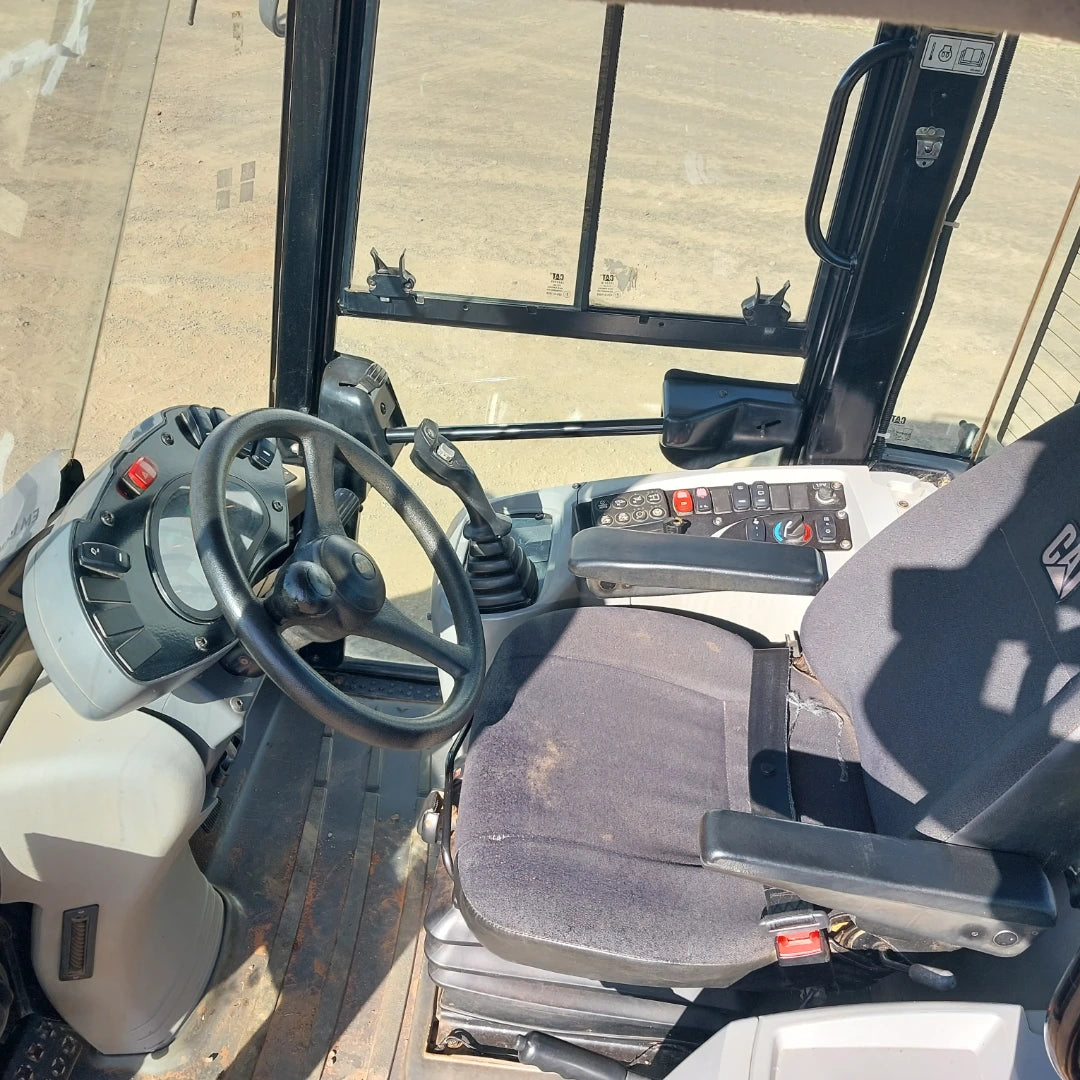 Pá Carregadeira Caterpillar 920K