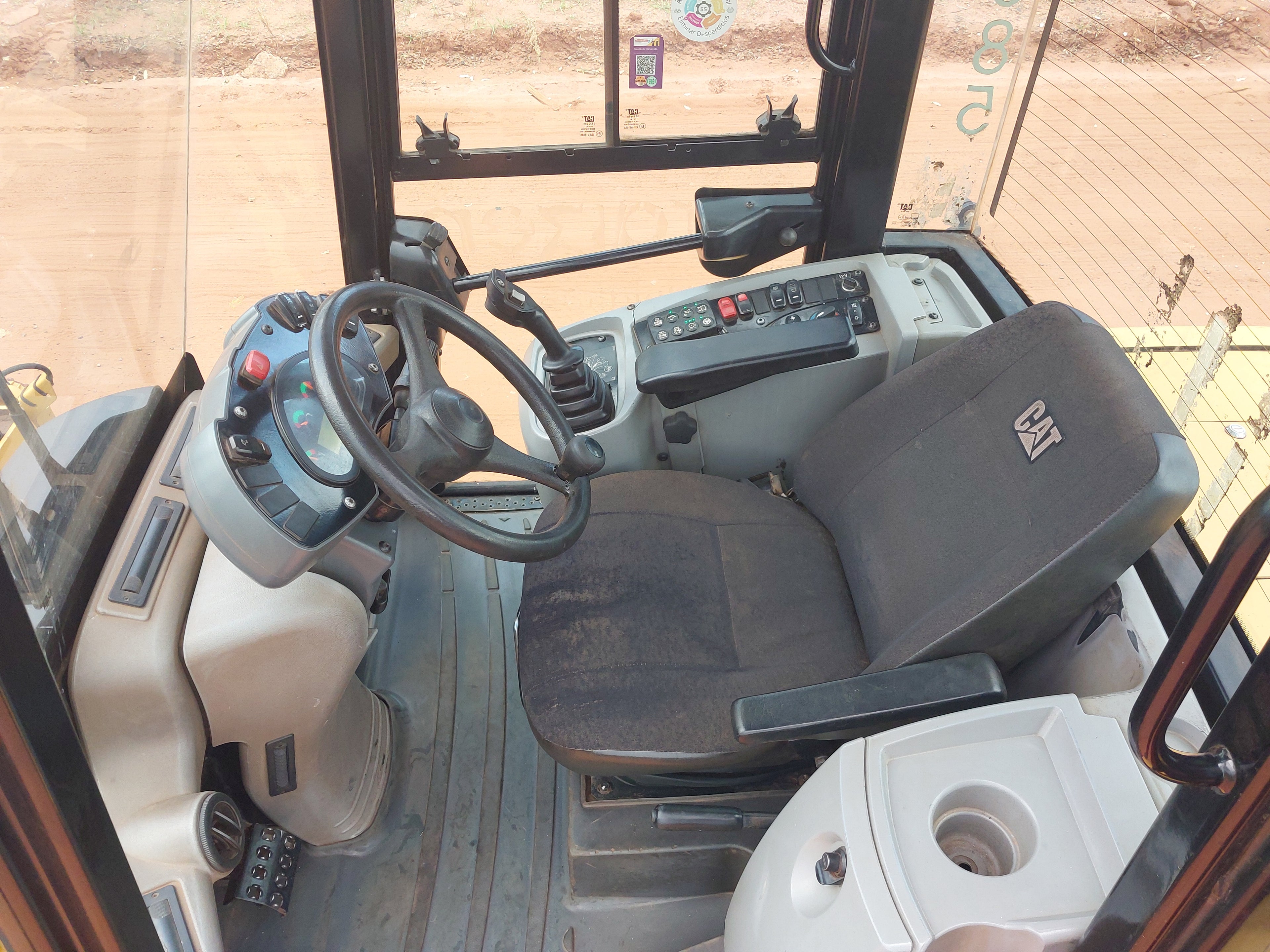 Pá Carregadeira Caterpillar 920K