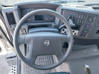 Caminhão Pipa Volvo VMX 290 6x4 2p (diesel)
